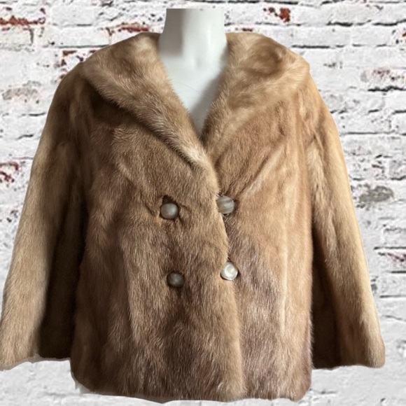 Vintage Late 50s to 60s Era Authentic Mink Cropped Jacket with 3/4 Sleeves. - Picture 1 of 16